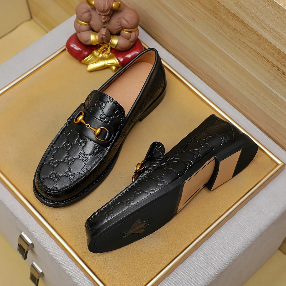 Factory price 440 💰💰Gucci official website men's business formal leather shoes update💥Hong Kong counter synchronized new style💥completely one-to-one replica shipment👍zero difference in counter quality 0⃣️all made of imported first-layer cowhide leather with original hardware buckle➕water-dyed🐂made of leather lining, black, matching size 38-45...